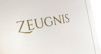 Premium Zeugnis-Überreichungsmappe weiß metallic + Druck braun